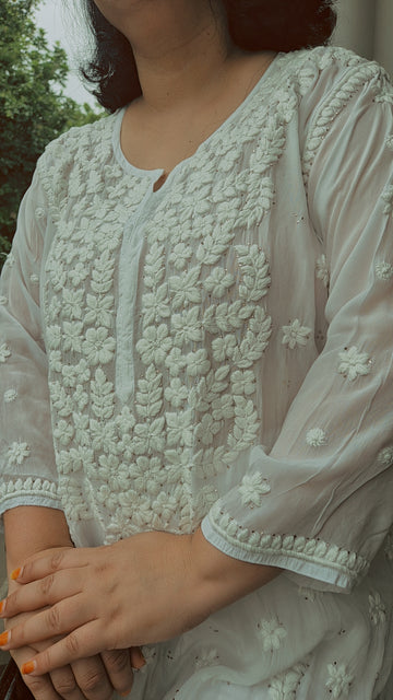Hoor Premium Georgette Chikankari Luxurious Set With Kamdani Add on