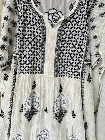 Fabric Pure mulMaheshwari Gown Semi Stitched Chikankari  with heavy pearl cutdhana sequence