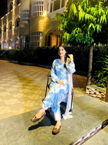 Cotton Chikankari Tie Dye Kurta Duptaa Set With Cotton Pant