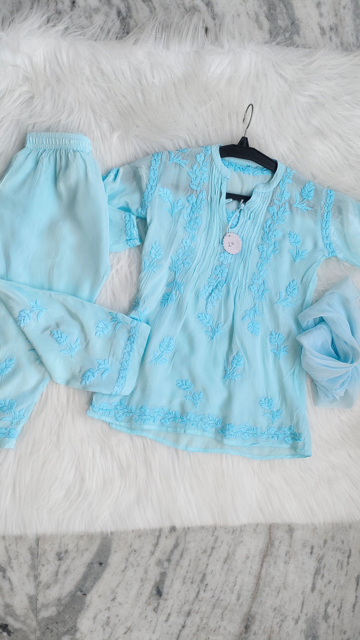 Handmade LVW Fashions baby girl Chikankari kurta with luxurious Lucknow embroidery, suitable for ages 6-12 months.
