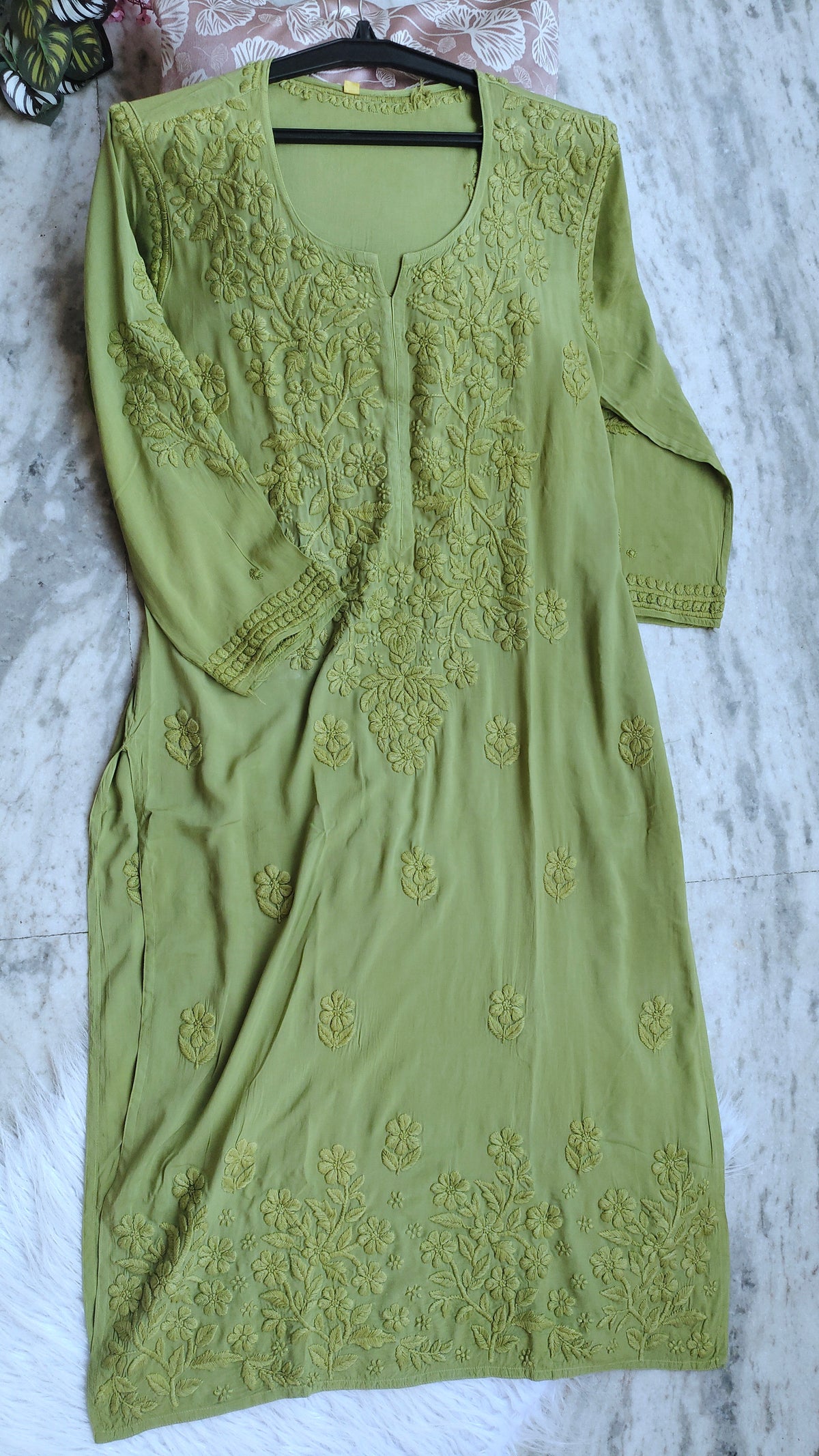 Handmade LVW Fashions Chikankari Kurta in traditional Lucknow embroidery, featuring intricate white floral patterns.