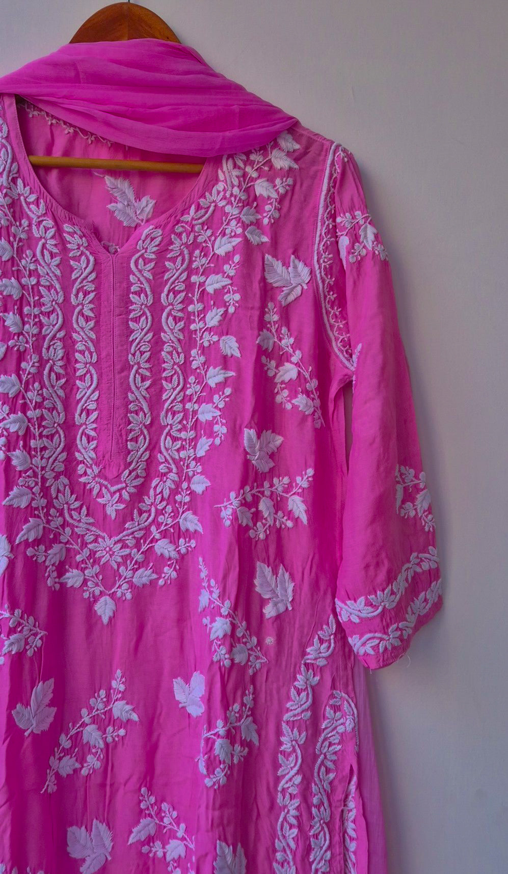 Handcrafted Adaya Silk Cotton Chikankari Kurta Set with leaf embroidery from LVW Fashions, featuring a pure, elegant Lucknow-style design.