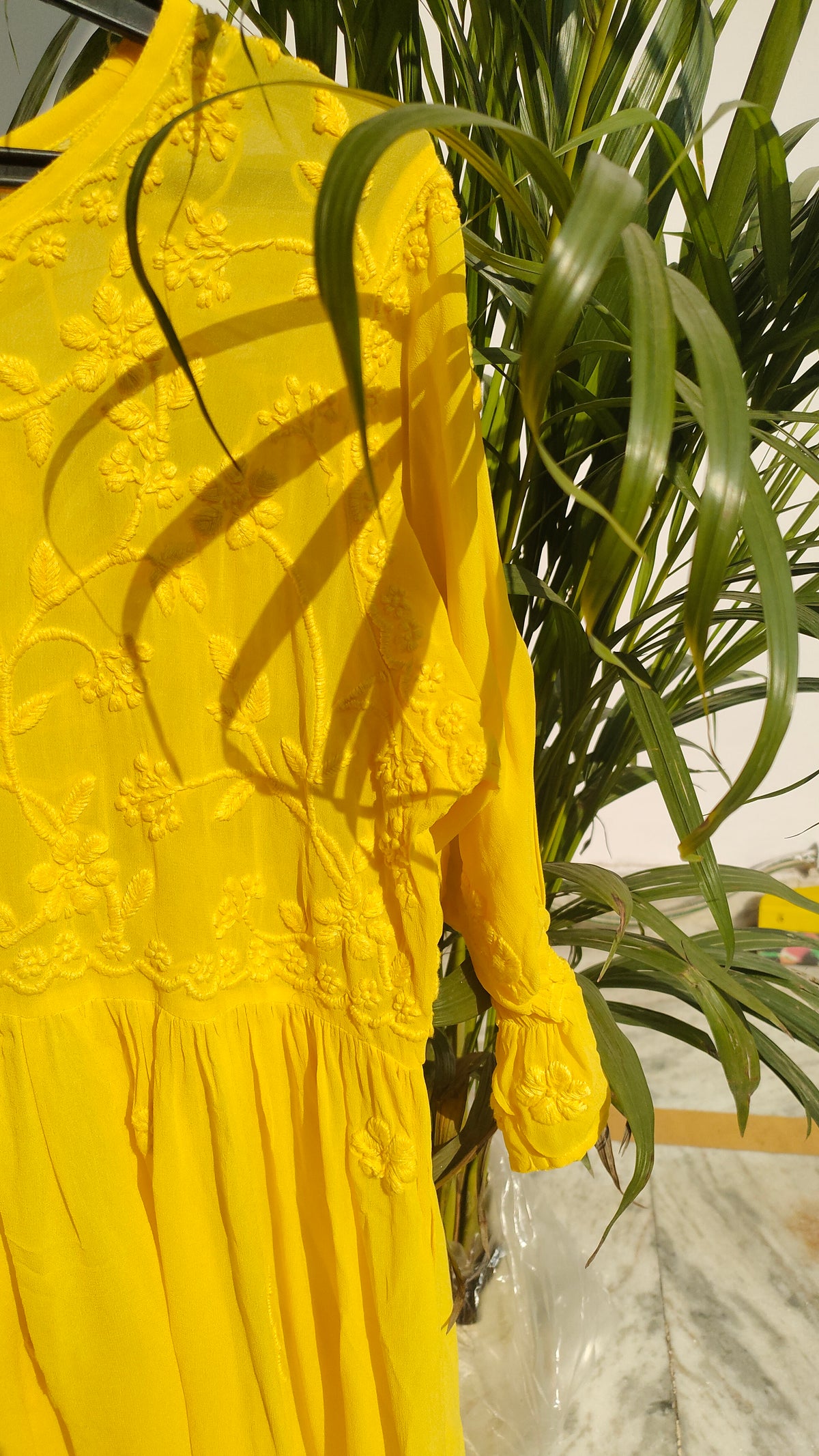 Handmade green Georgette tunic with both-side embroidery, featuring Lucknow Chikankari and Gazal Premium design by LVW Fashions.