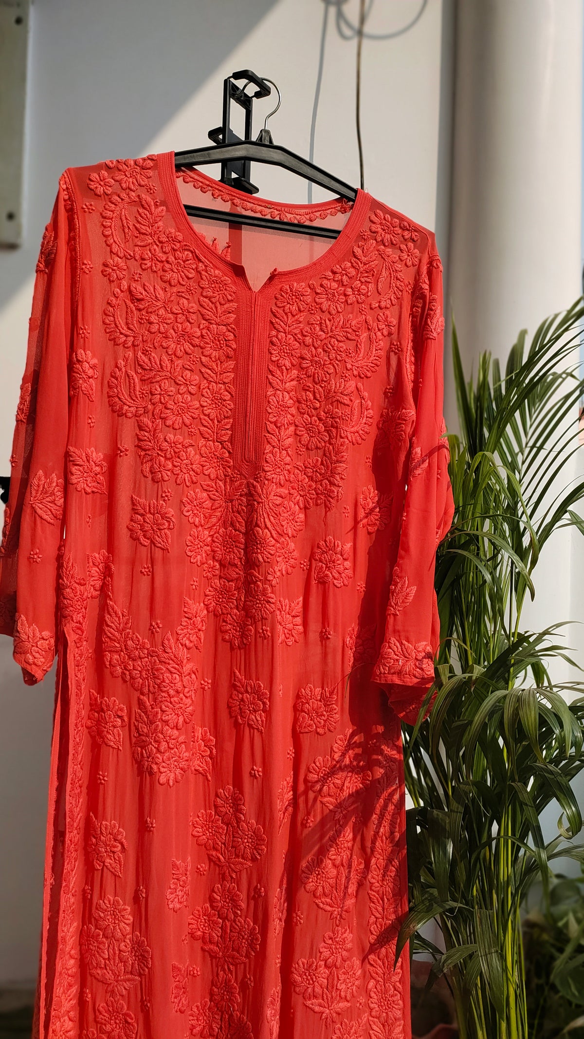 Handmade LVW Fashions Chikankari Kurta in blended shades of premium Georgette, featuring intricate Lucknow-style embroidery.