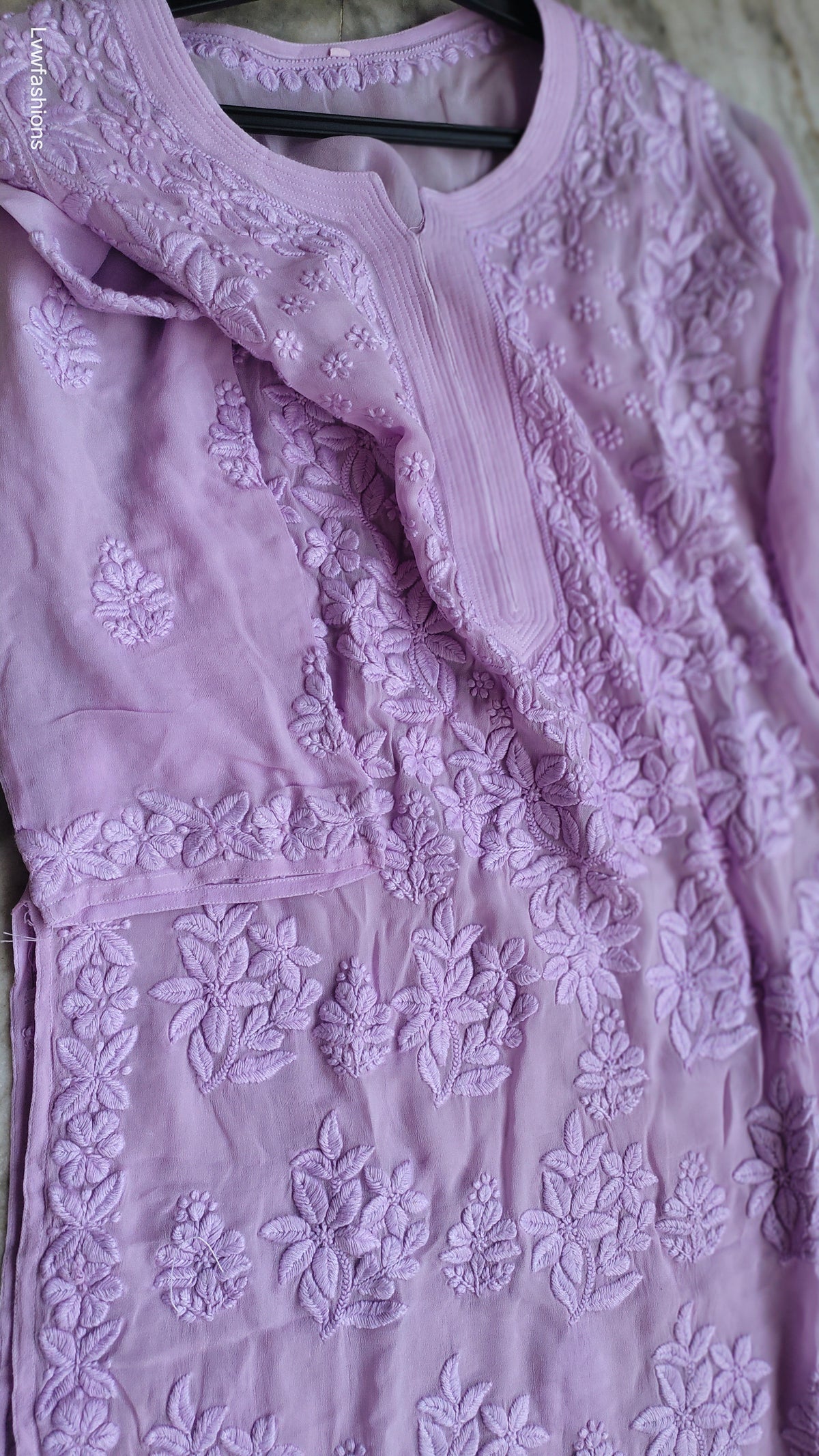 Handmade lavender Adaya Powder Chikankari Kurta by LVW Fashions, featuring traditional Lucknow embroidery in natural light.