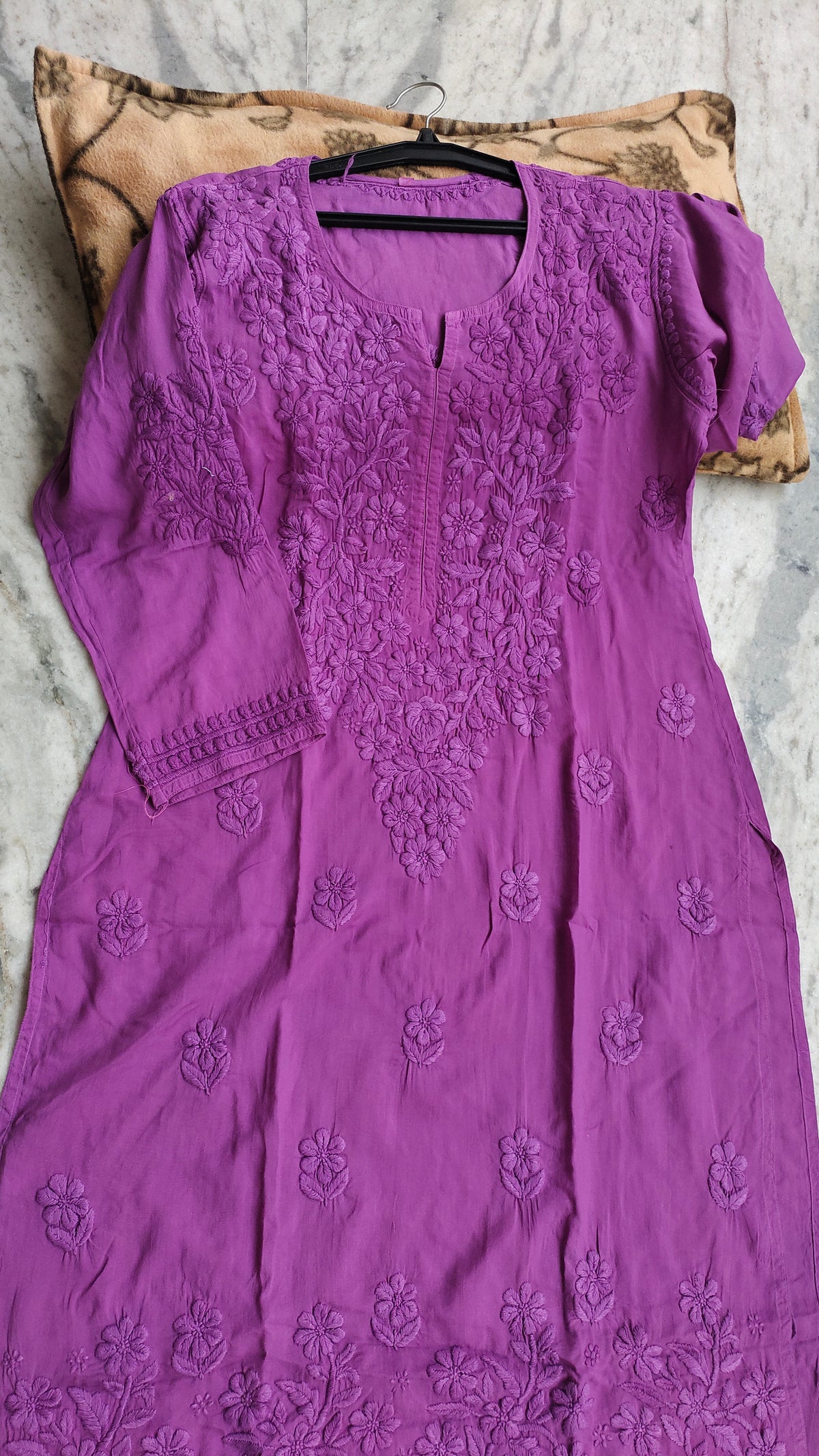 LVW Fashions soft cotton Chikankari long Kurti with intricate hand embroidery, traditional Lucknow style, in a lightweight, elegant design.