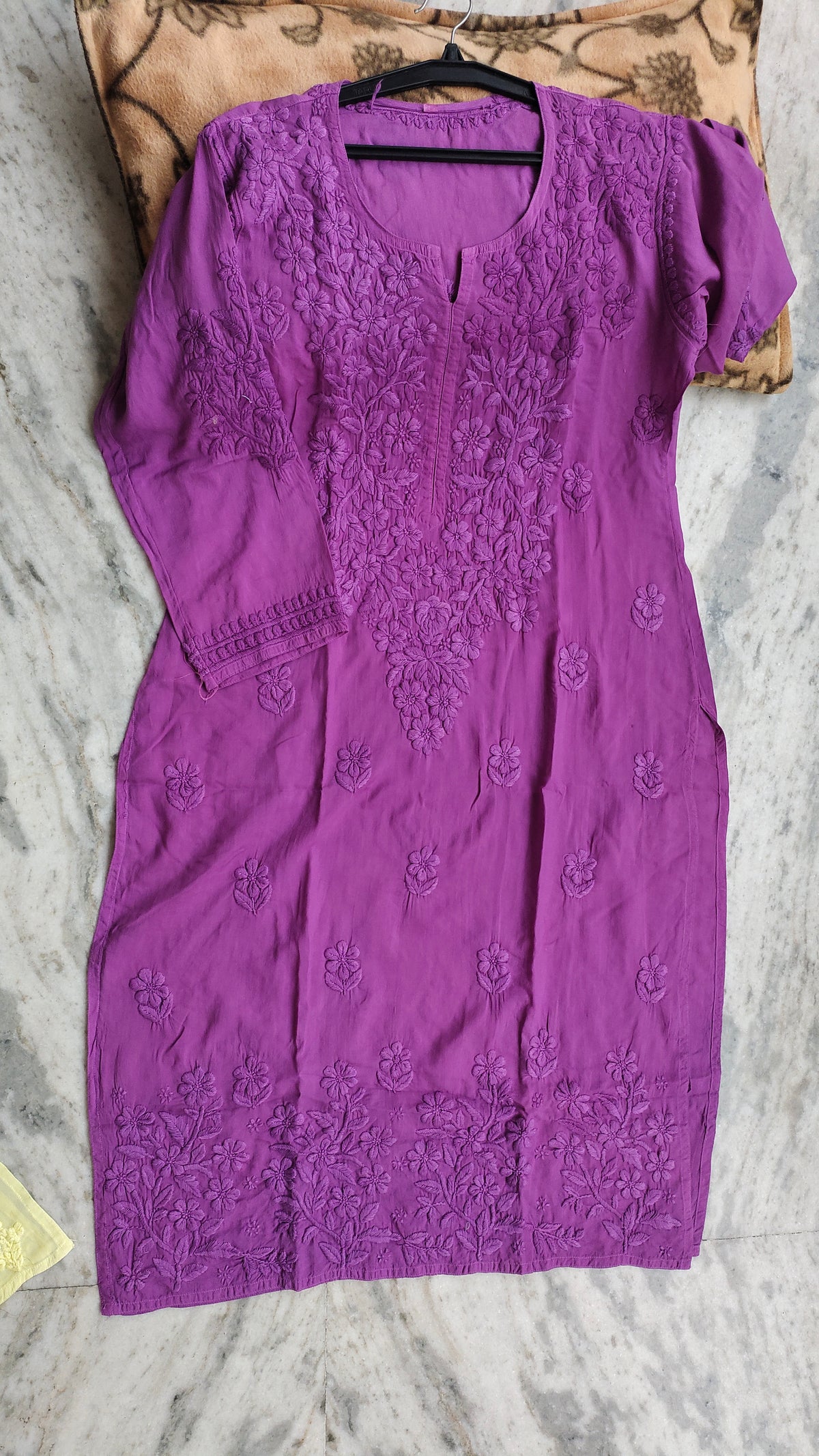 LVW Fashions soft cotton Chikankari long kurti with intricate handmade Lucknow embroidery, showcasing elegant traditional craftsmanship.
