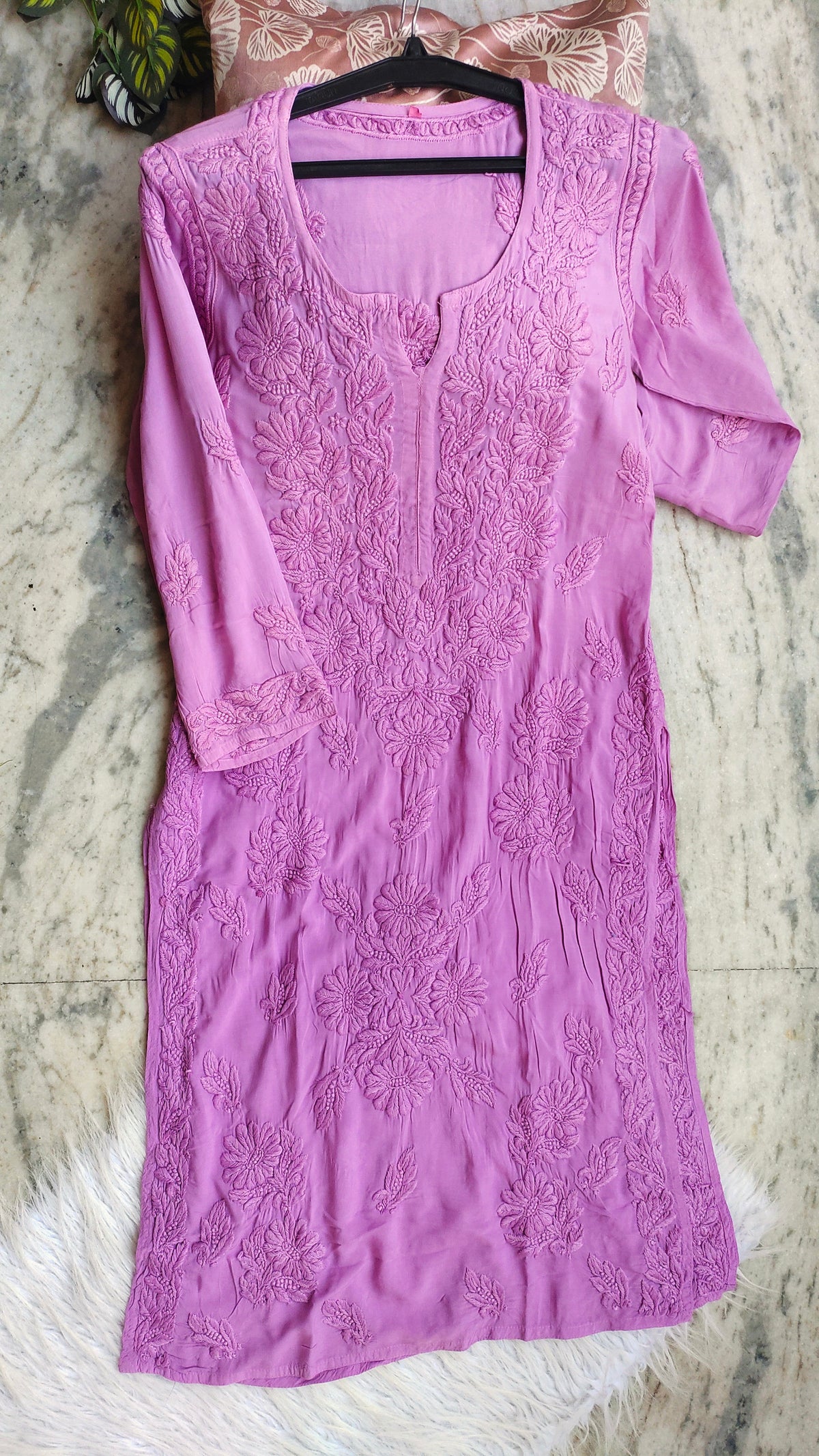 Handmade LVW Fashions Chikankari Kurta in soft cotton, featuring intricate Lucknow-style embroidery, suitable for Eid celebrations.