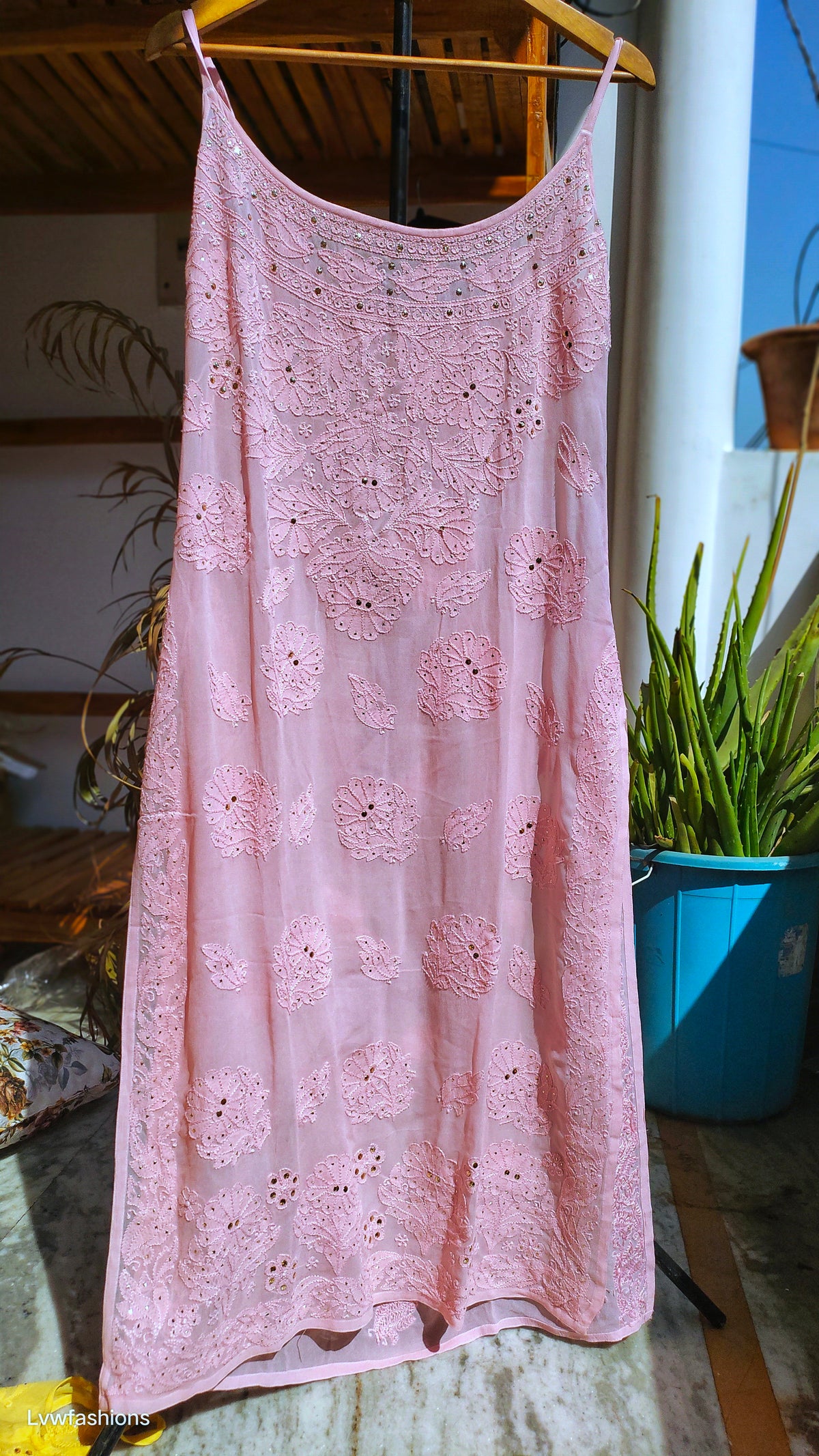 Pink Gulabi tunic with floral embroidery and mukaish detailing, handmade Lucknow chikankari kurta by LVW Fashions.