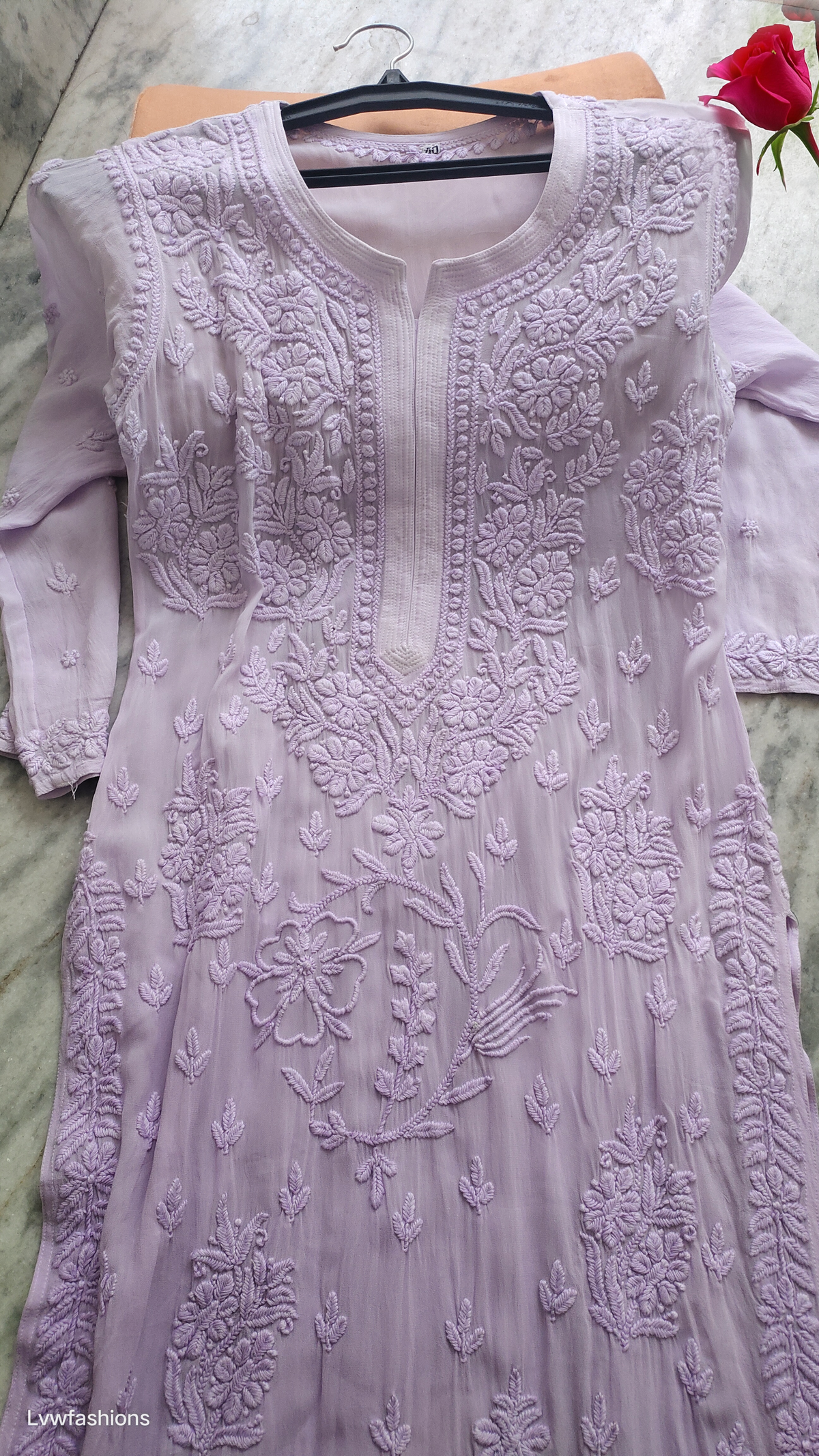 Lavender ombre premium georgette Chikankari kurta with floral embroidery, handmade by LVW Fashions, showcasing traditional Lucknow craftsmanship.