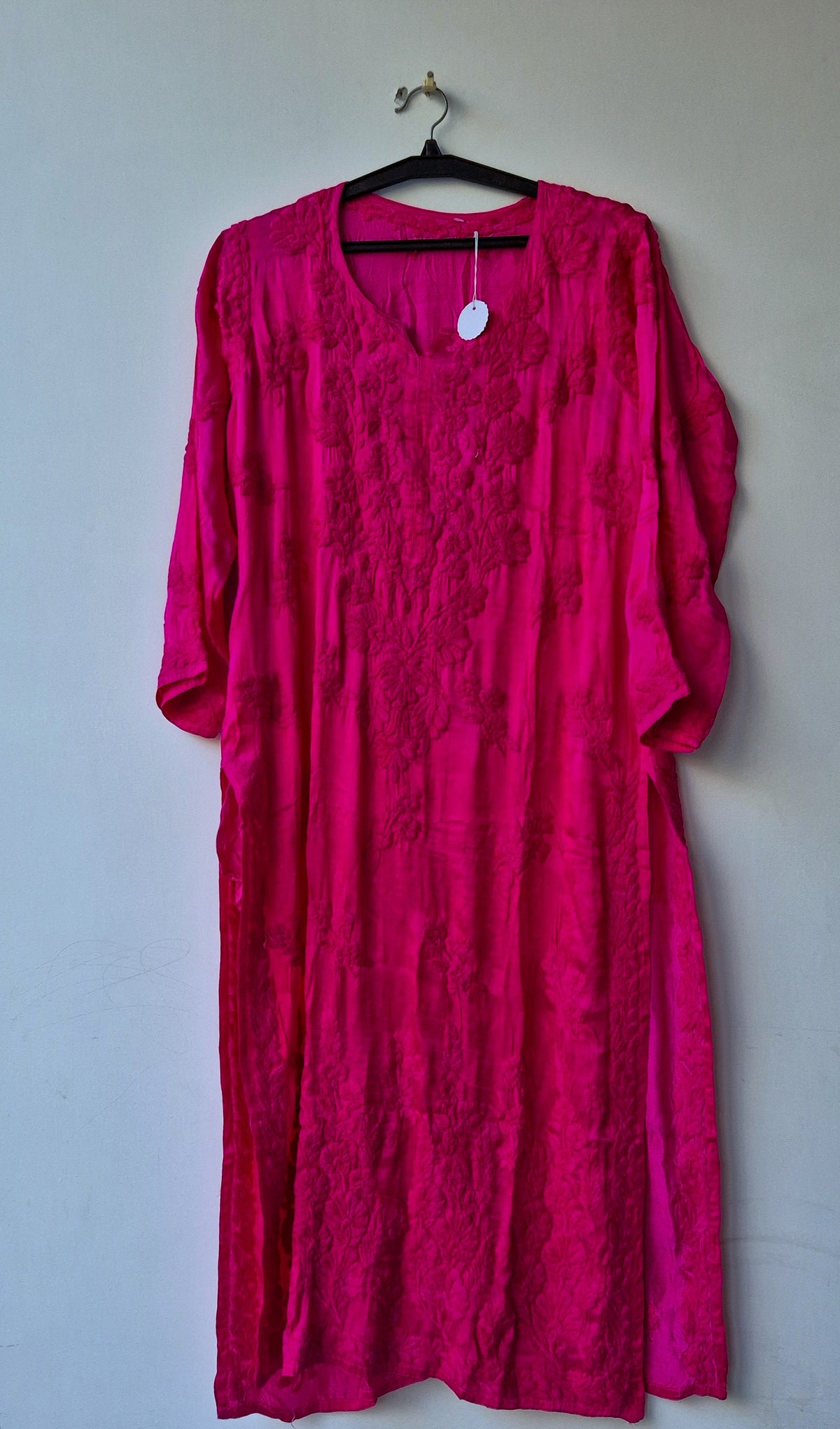 Luxurious silk Chikankari long kurta with pocket from LVW Fashions, featuring intricate handmade Lucknow Chikankari embroidery.