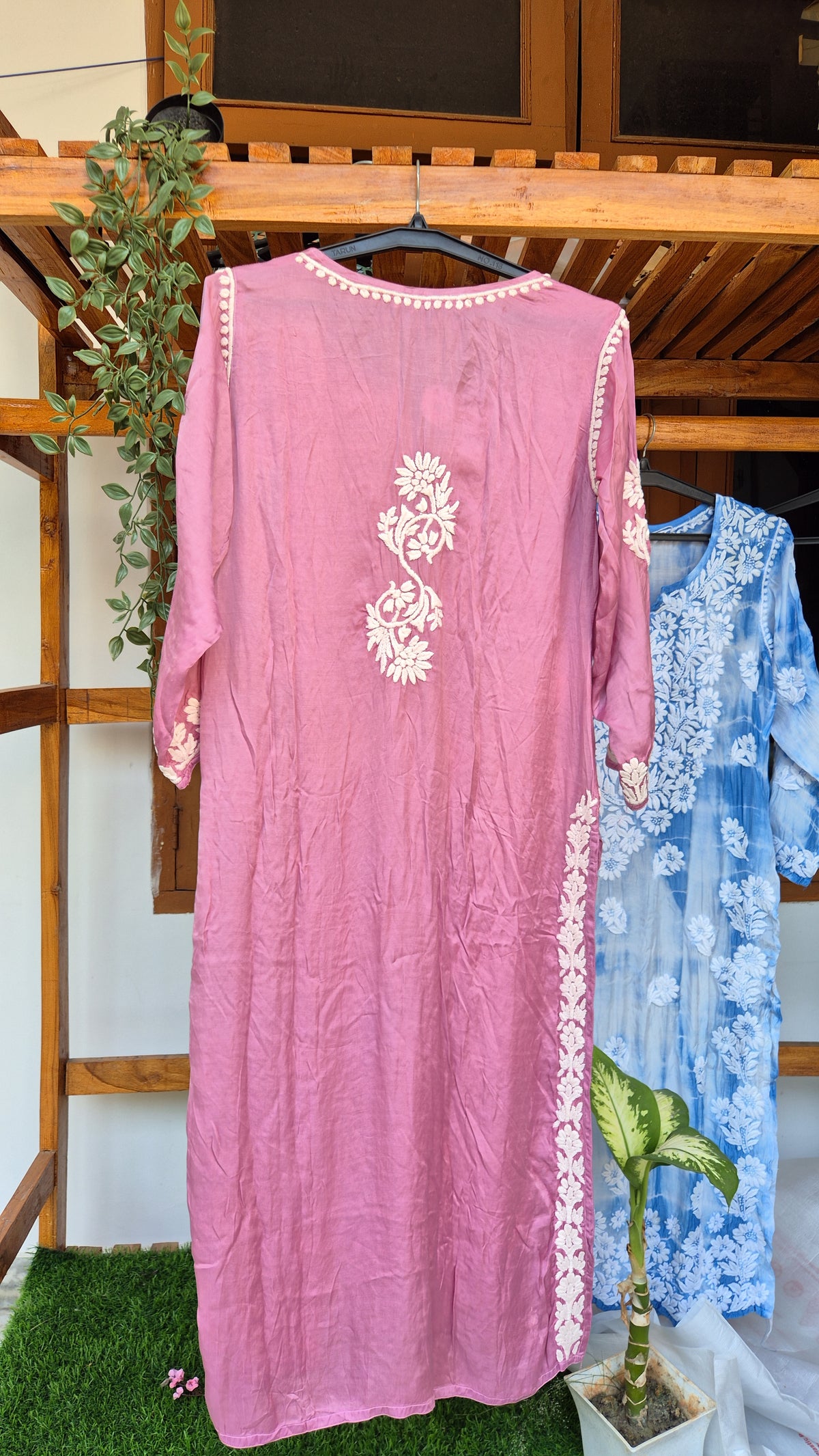 Mauve silk handmade Chikankari kurta with intricate embroidery, crafted by LVW Fashions in traditional Lucknow style.