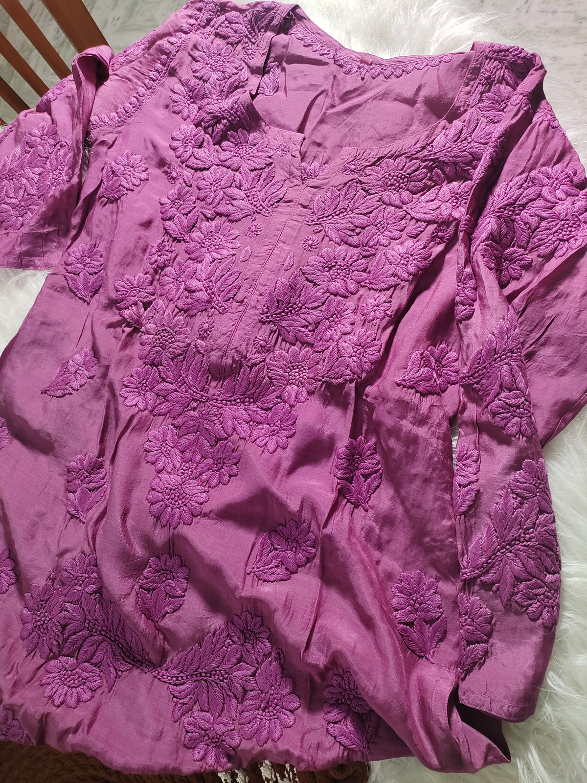 Premium silk Chikankari kurti for women by LVW Fashions, featuring intricate Lucknow-style handmade embroidery.