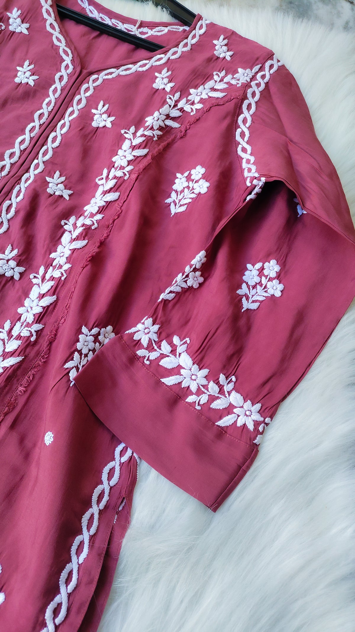 Stylish LVW Fashions cotton chikankari long kurta with intricate Lucknow embroidery, perfect for summer comfort.