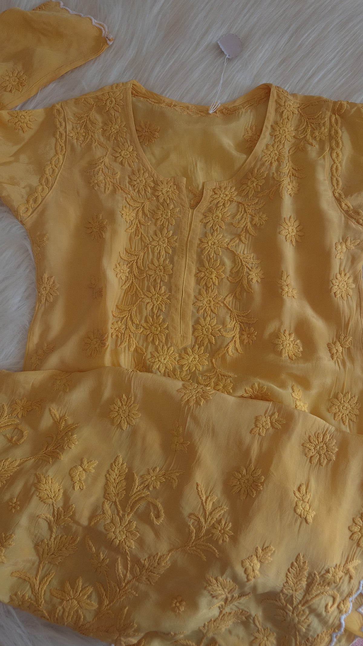 Handmade Zainy Cutwork Chikankari long kurta by LVW Fashions featuring intricate pure embroidery and traditional Lucknow chikankari design.