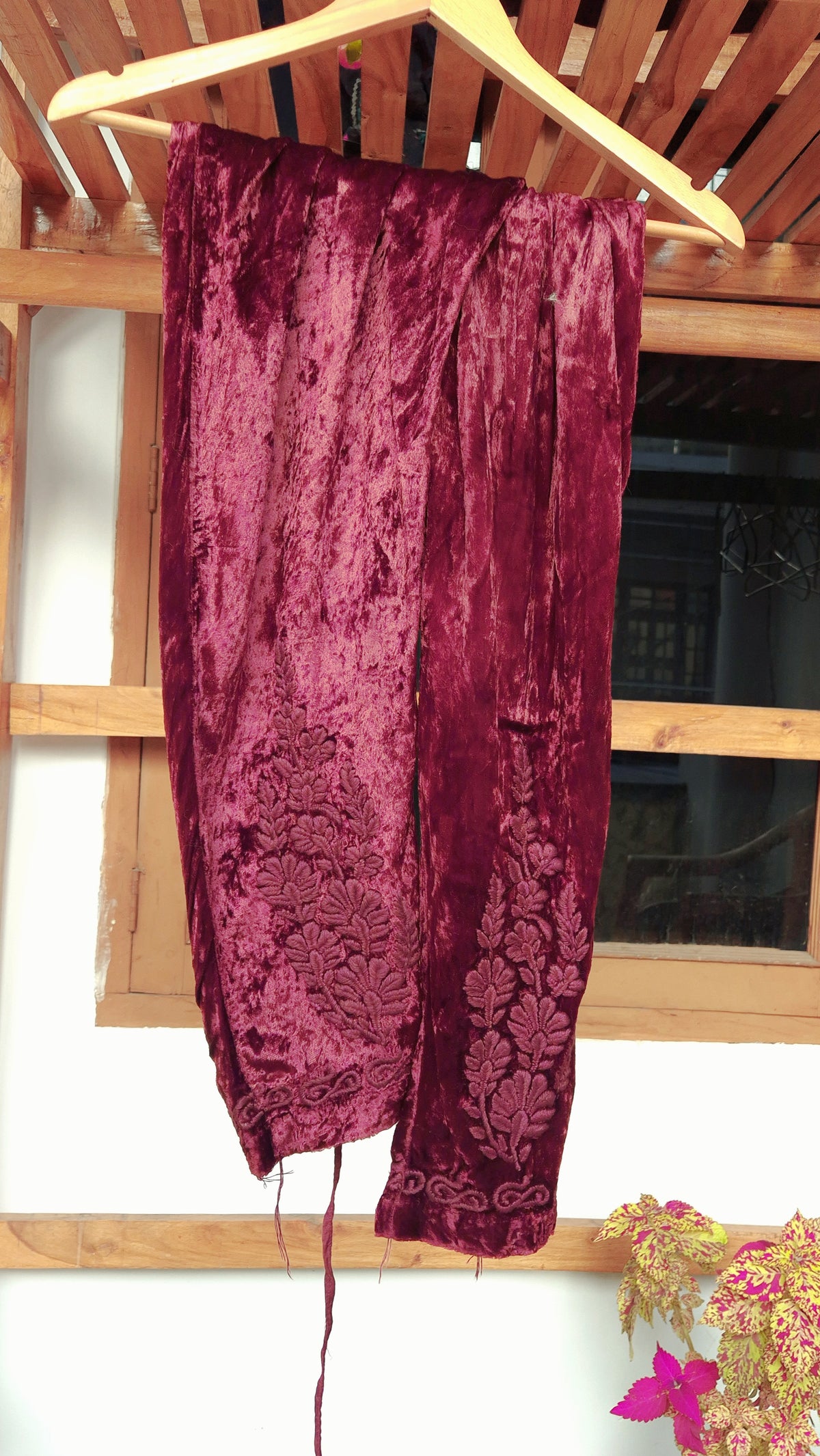 Tyrian pink Makhmal handcrafted Chikankari co-ord set by LVW Fashions, featuring traditional Lucknow-style embroidery and kurta.