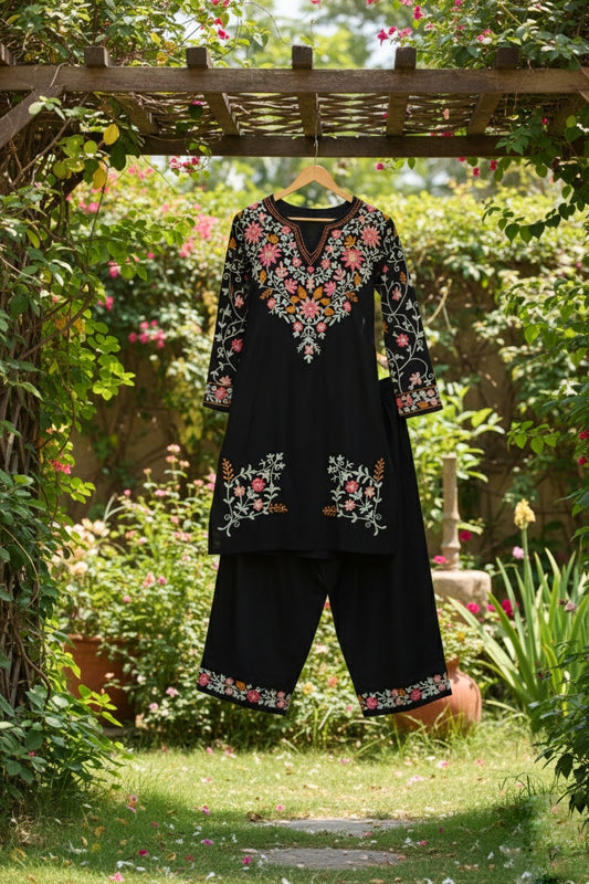 Woolen Kashmiri Aari Kurta co-ord Set