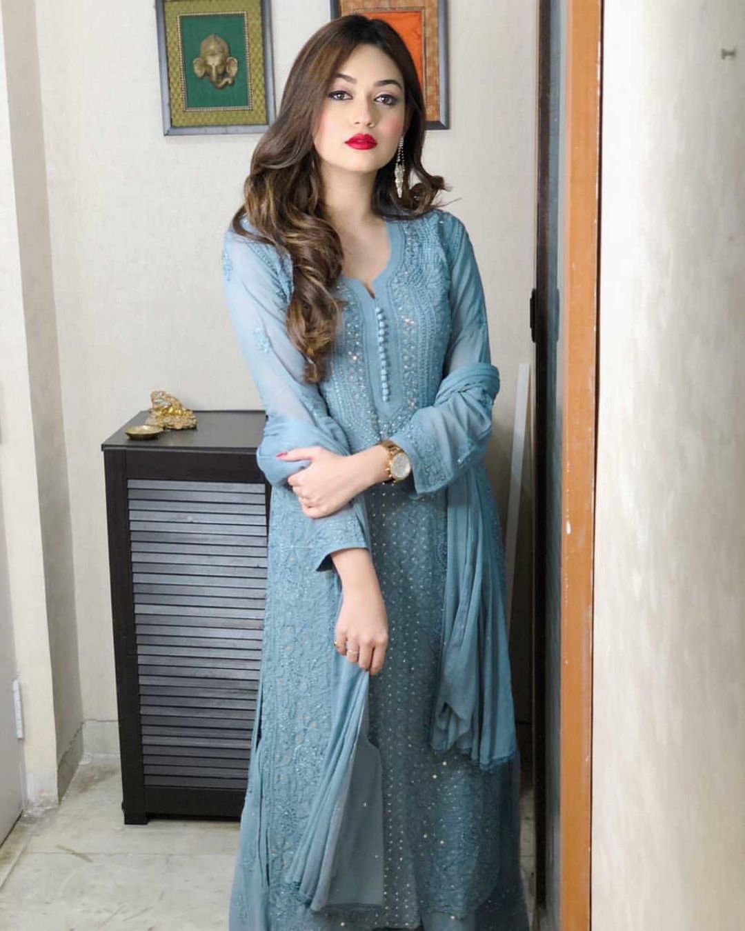 Beautiful Premium Georgette  Gray Kurta Duptta Set With Inner & Kamdani Embellishments